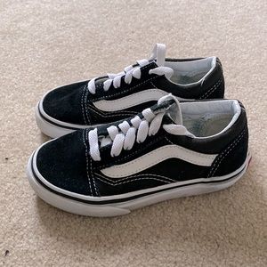 Vans Basic Black and White Lace-Up Sneakers Kid’s Size 11 - Like New